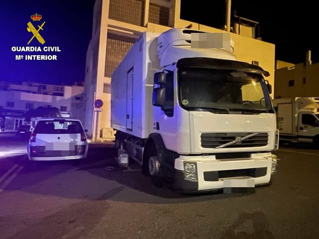 Detienen a una persona por robar gasoil del depósito de un camión en Fuerteventura