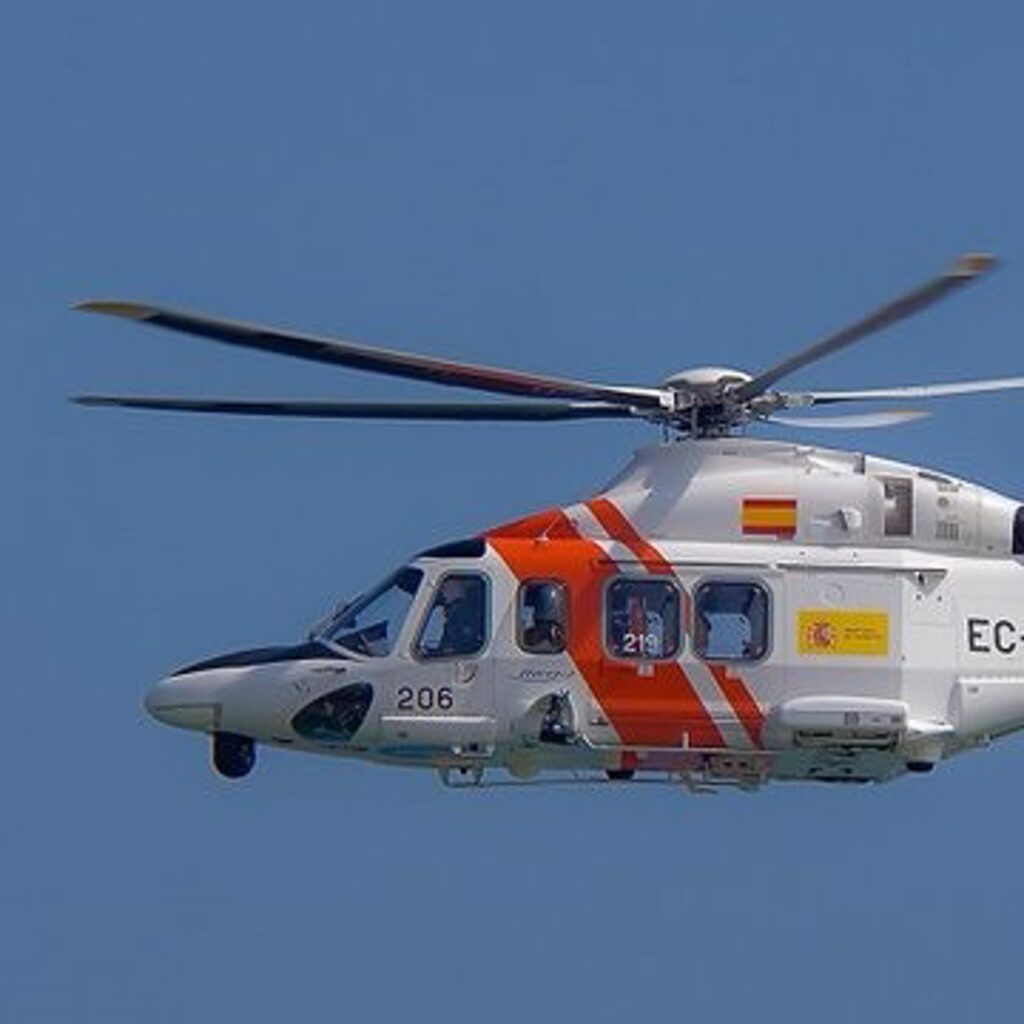 Rescatan al tripulante de un mercante que sufrió un infarto a doce millas de Gran Canaria