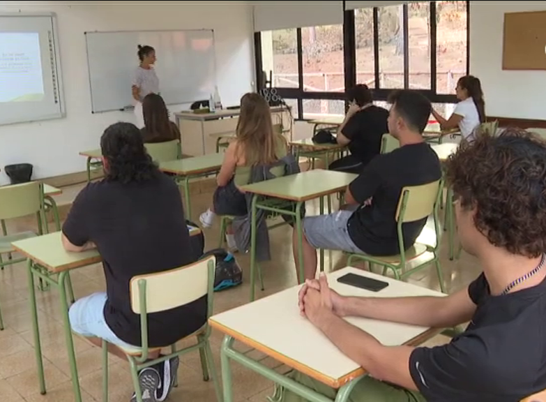 Cerca de 132.000 alumnos inician la Secundaria, Bachillerato y FP en Canarias