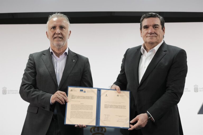 El Gobierno concede a Canarias 50 millones para la atención a los migrantes