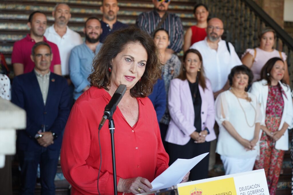 Carla Antonelli pide la baja de militancia del PSOE por retrasos en la Ley Trans