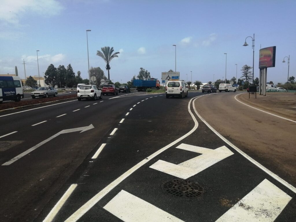 Abierto el carril directo entre el Centro Comercial La Villa (Tenerife) y la TF-5
