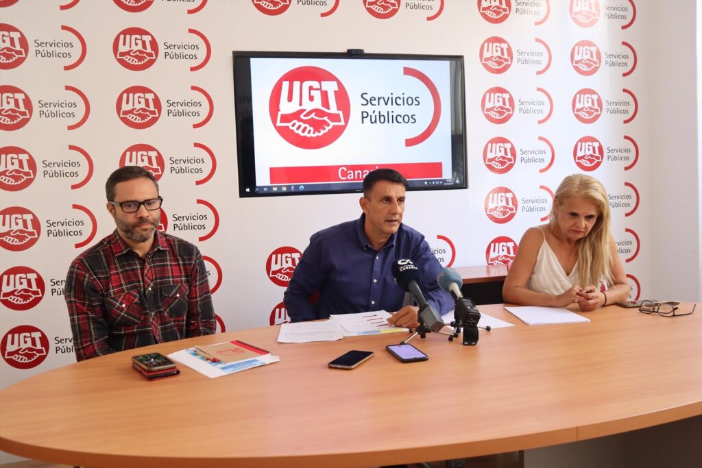 La UGT convoca paros en los centros educativos públicos de Canarias