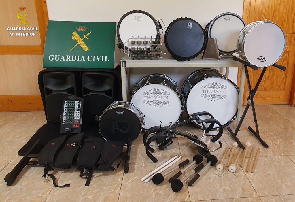 más Pasteles Valiente La Guardia Civil esclarece un robo de instrumentos musicales