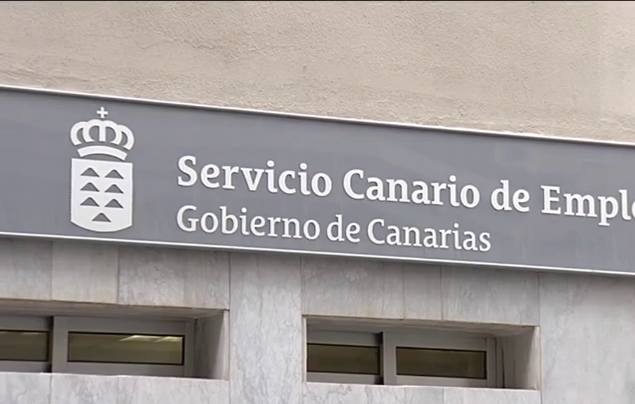 El paro baja en Canarias en 1.404 personas respecto a abril y en 10.488 en tasa anual