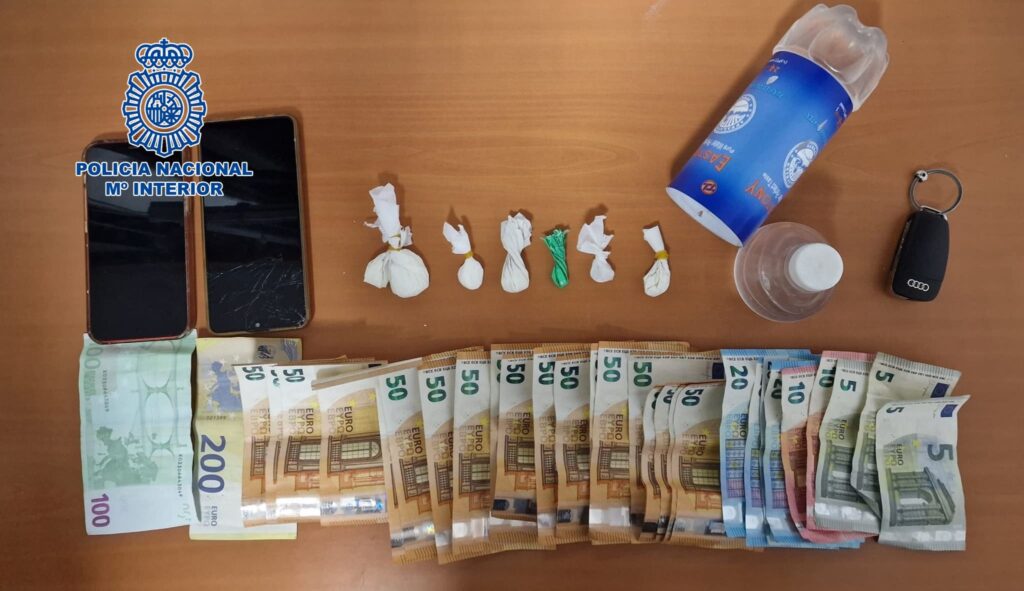 Detienen a una pareja en Santa Cruz de Tenerife con 18 gramos de cocaína