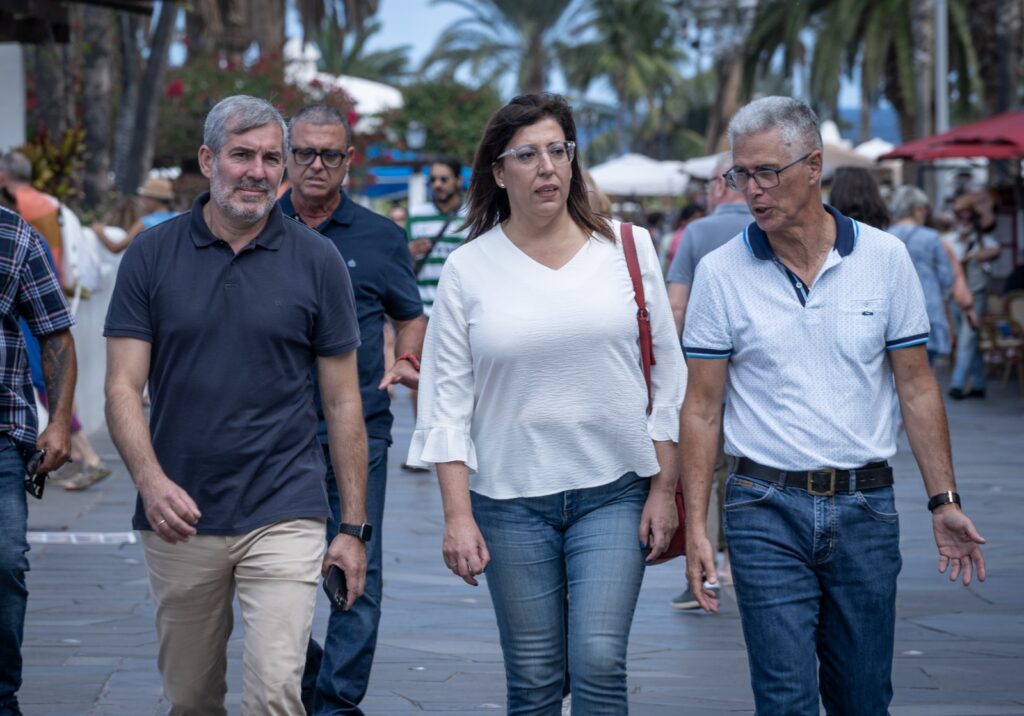 Clavijo reclama al Gobierno que "actúe" para que el Norte de Tenerife "recupere el liderazgo económico"
