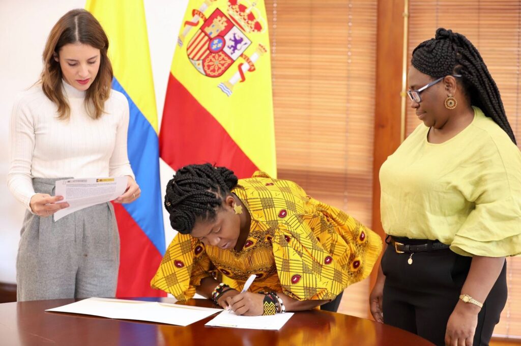 Colombia y España firman un memorando de entendimiento para promover la igualdad