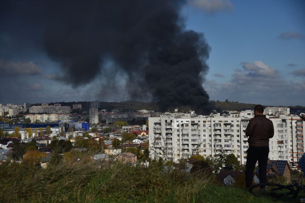 Leópolis y Moldavia registran cortes masivos de luz y calefacción tras los ataques rusos