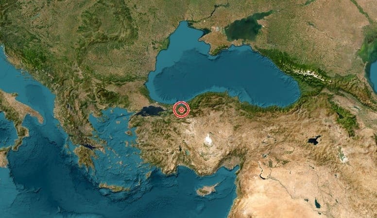 Cerca de 50 heridos en Turquía por un terremoto de magnitud 5,9