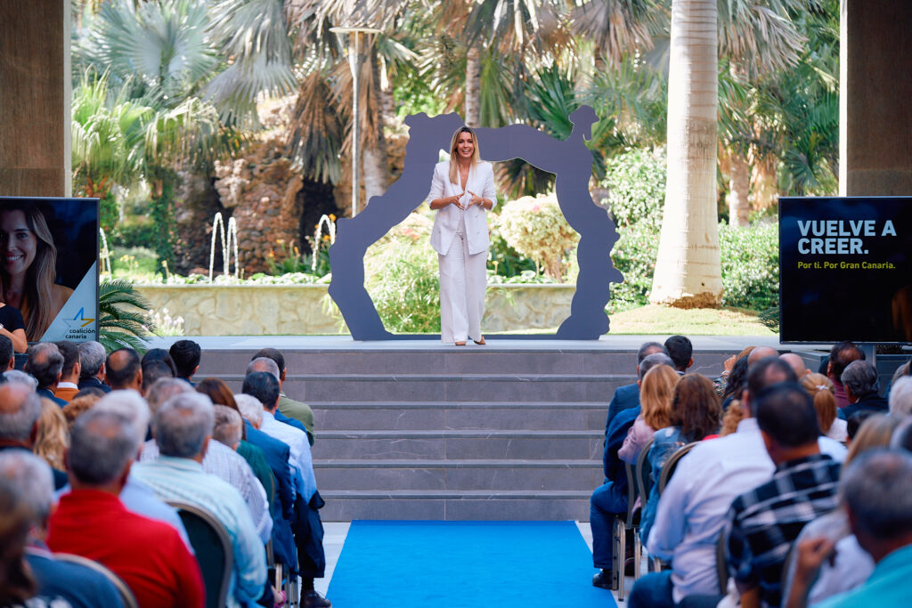 María Fernández presenta candidatura al Cabildo de Gran Canaria
