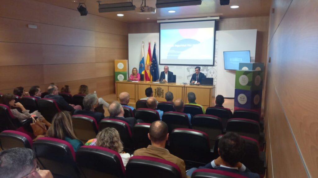 La DGT presenta la Estrategia de Seguridad Vial 2030 en Canarias