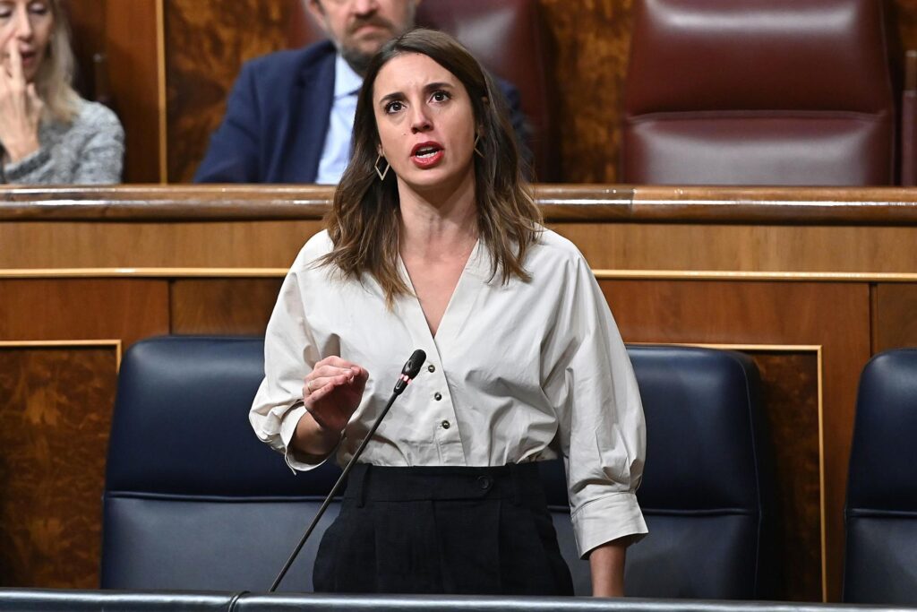 Irene Montero acusa al PSOE de incumplir el compromiso del Gobierno en la ley trans