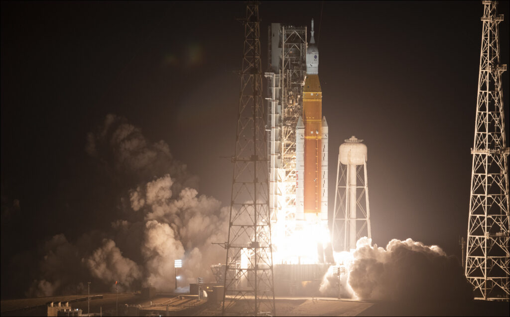 Despega con éxito la misión Artemis I de la NASA
