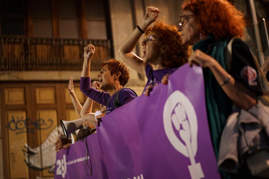 Canarias exige en la calle poner fin a la violencia contra las mujeres