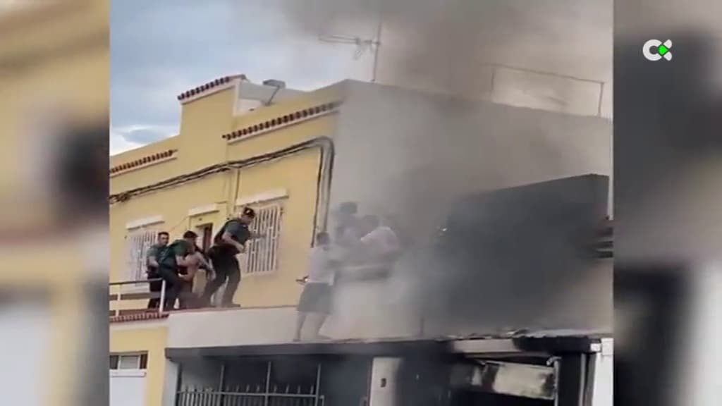 Las investigaciones indican que un fallo en el motor de una moto originó el incendio de Santa Lucía de Tirajana