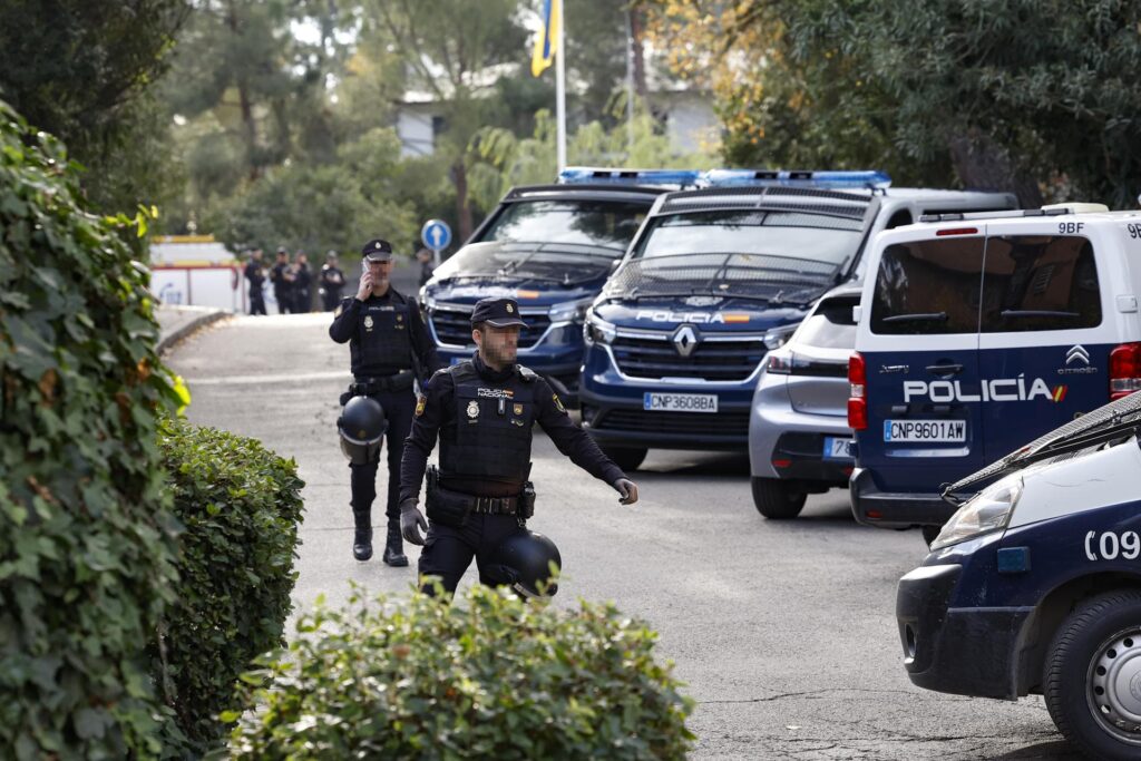 Desalojada la Embajada de Ucrania en Madrid por un paquete sospechoso