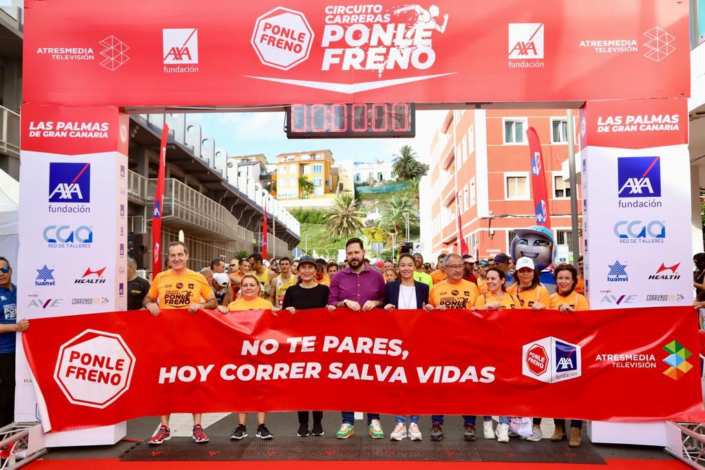 Más de 800 personas participan en la carrera "Ponle Freno" en Las Palmas