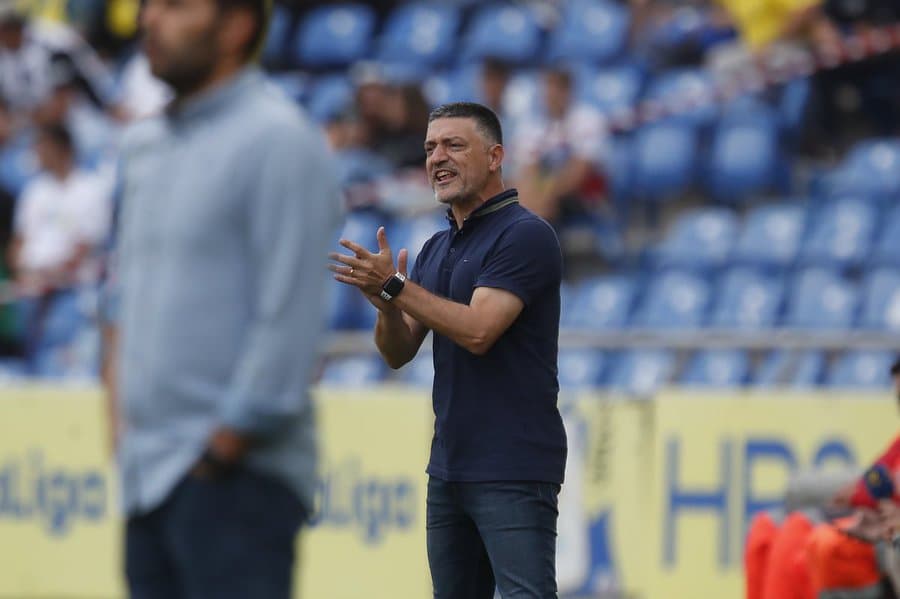 Pimienta: El Villarreal B es un "filial atípico", con experiencia