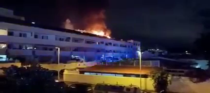 Incendio en un bloque de apartamentos en Playa Paraíso (Adeje)