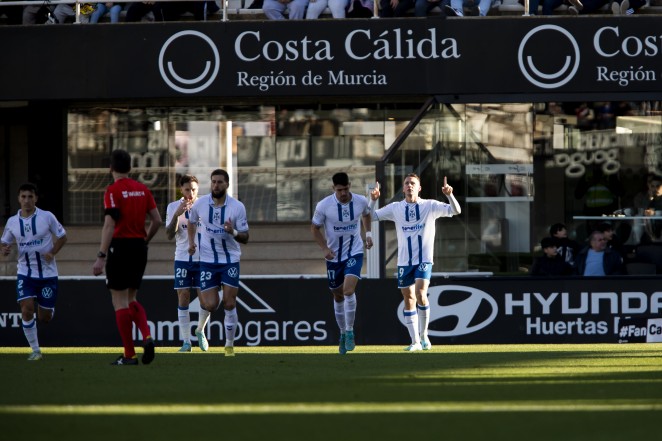 El CD Tenerife gana a domicilio al FC Cartagena