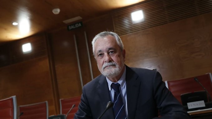 La Audiencia de Sevilla aplaza el ingreso en prisión de Griñán por su cáncer