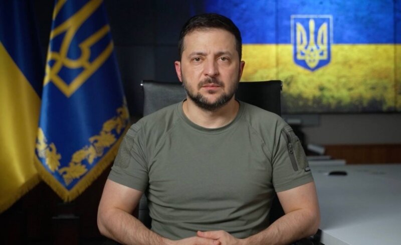 Zelenski cesa a más de una decena de altos cargos en Ucrania