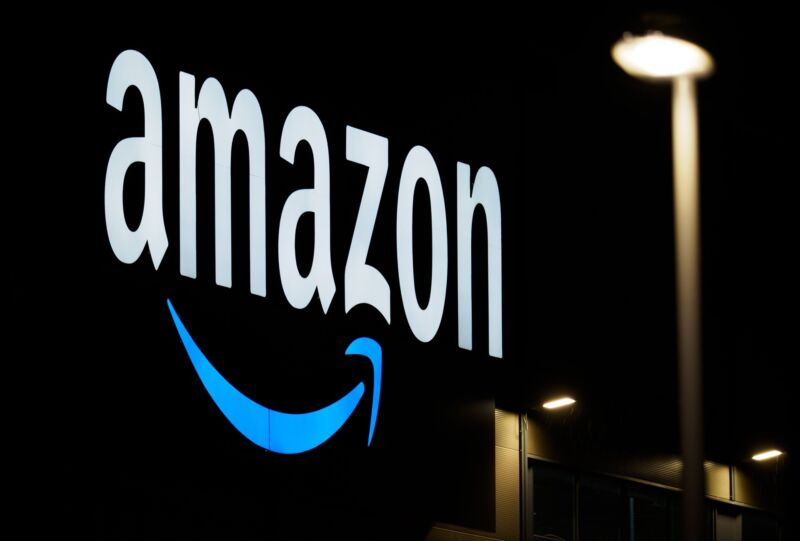 Amazon eleva hasta 18.000 los empleados que despedirá