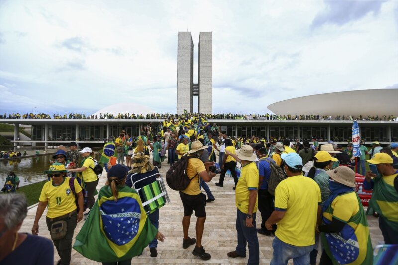 Detienen a el exministro de Justicia de Bolsonaro a su regreso de EEUU