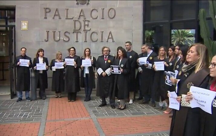La huelga de los letrados de la Administración de Justicia en Canarias es ya indefinida
