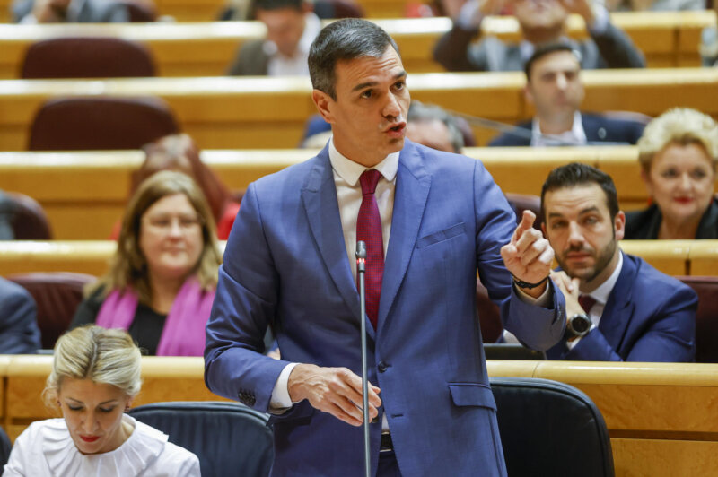 Feijóo advierte en el Senado de que España "está cansada" de Sánchez