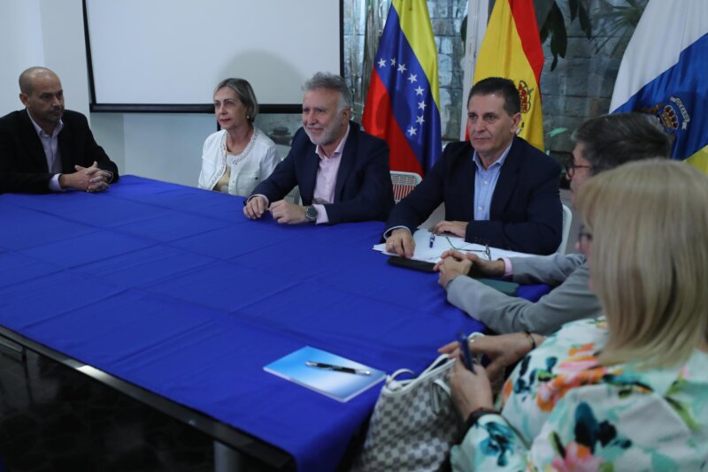 Gobierno de Canarias aumenta ayudas médicas para sus ciudadanos en Venezuela