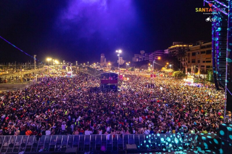 Santa Cruz de Tenerife vive su primer fin de semana de Carnaval con la asistencia de 350.000 personas