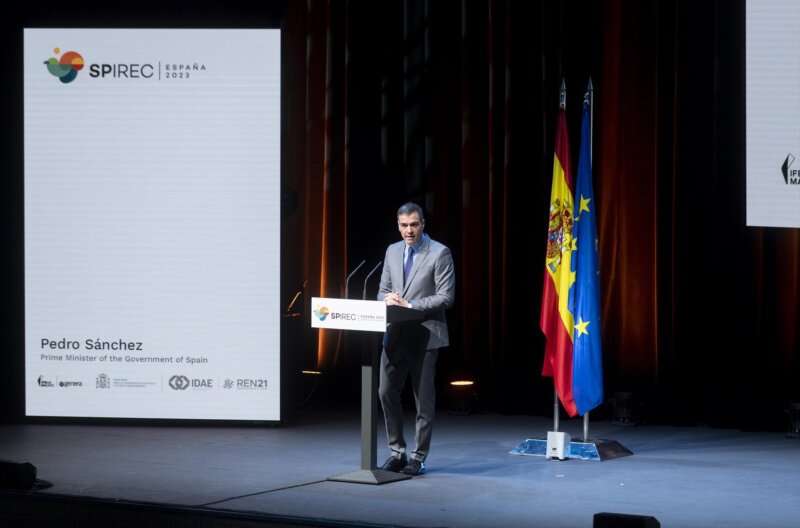 Sánchez anuncia 4.000 plazas de FP vinculadas a las renovables