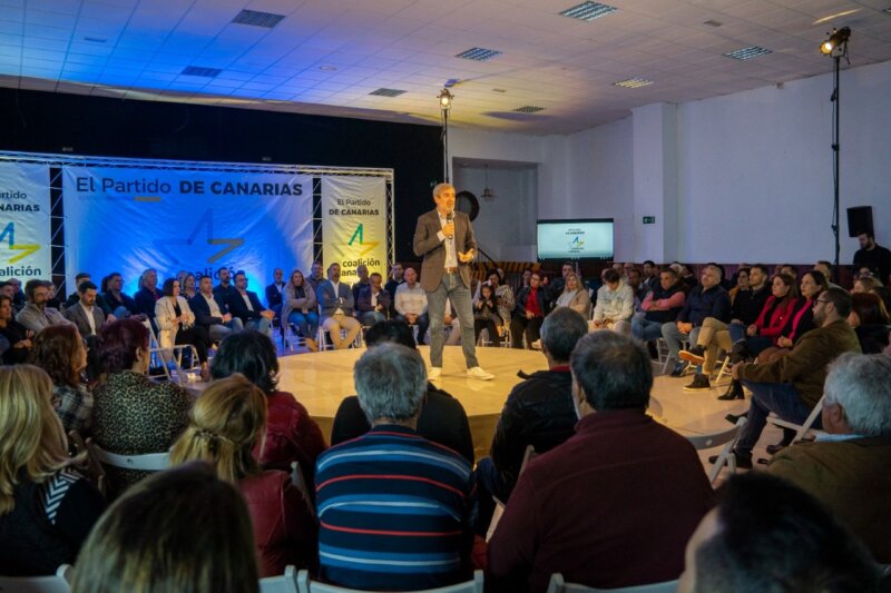 Clavijo presenta su candidatura al Gobierno de Canarias