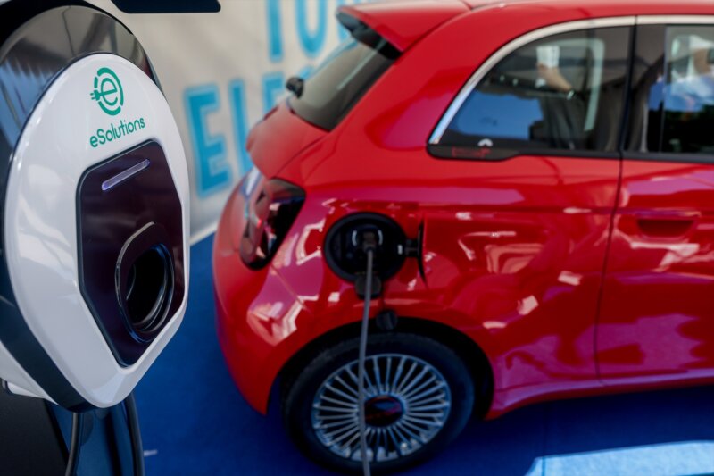 Canarias recibe 31,89 millones para incentivar la compra de vehículos eléctricos