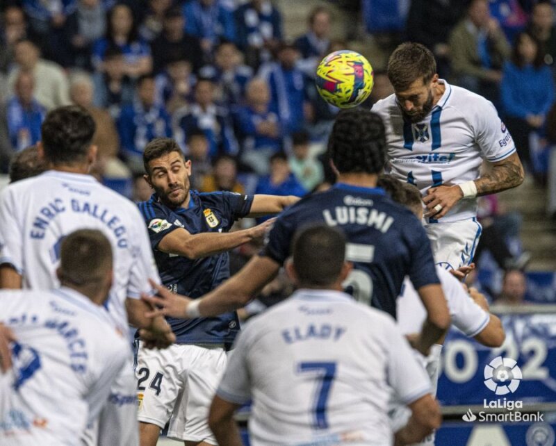 0-0. El Tenerife empata con el Real Oviedo y mantiene su ventaja