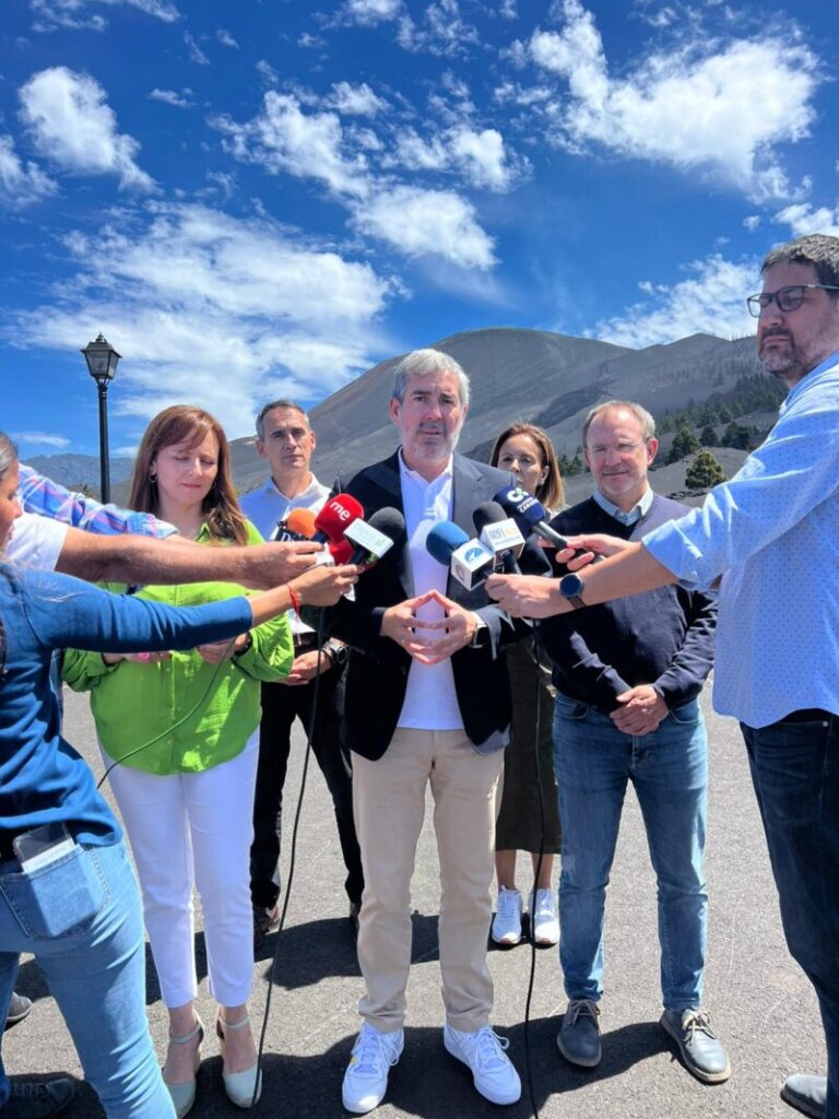 Clavijo visita La Palma para explicar los planes de CC para la isla