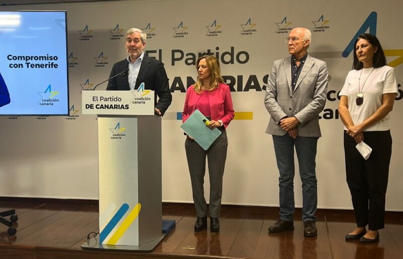 Clavijo asegura que el PSOE "ha incrementado los problemas en Sanidad pese a tener más fondos"