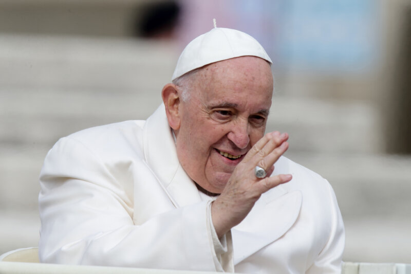 El Papa Francisco reaparece para oficiar la misa del Domingo de Ramos