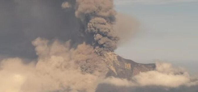 El Volcán de Fuego, en Nicaragua, entra en erupción
