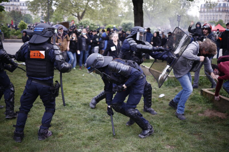 Casi 300 detenidos en Francia durante las movilizaciones por el Día del Trabajador