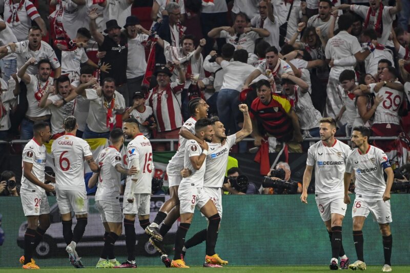 El Sevilla FC logra su séptima Europa League tras vencer a la Roma en penaltis