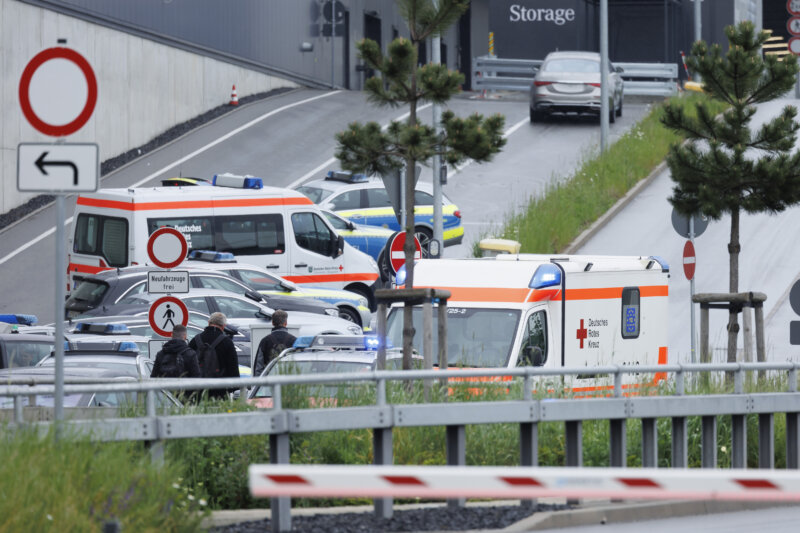 Alemania.- Un tiroteo deja dos muertos en una planta de Mercedes-Benz en el sur de Alemania