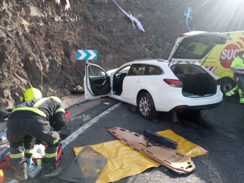 Un hombre resulta herido grave al colisionar contra una montaña en Gran Canaria