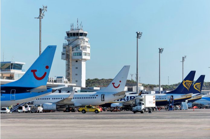 Más de 4.421 vuelos este fin de semana en aeropuertos canarios