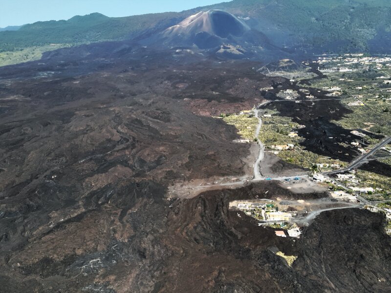 El Consejo de Ministros prorroga hasta final de año las medidas de ayuda a La Palma