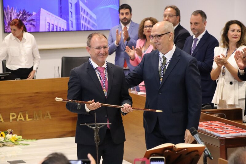 El nuevo presidente del Cabildo de La Palma, Sergio Rodríguez (CC), durante el acto de toma de posesión, este martes 27 de junio de 2023 / Cabildo de La Palma