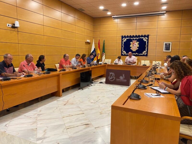 Reunión de la Junta General del Consejo Insular de Aguas de Fuerteventura para tomar medidas ante la falta de agua / Cabildo de Fuerteventura