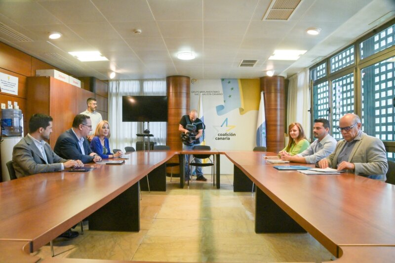 Comité negociación CC y PP para formar gobierno en Canarias